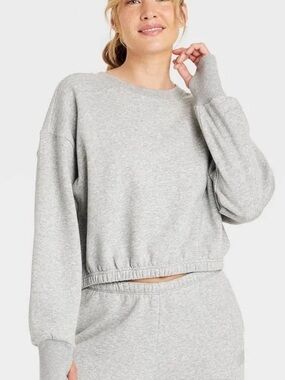 JoyLab Light Gray Boxy Sweatshirt p